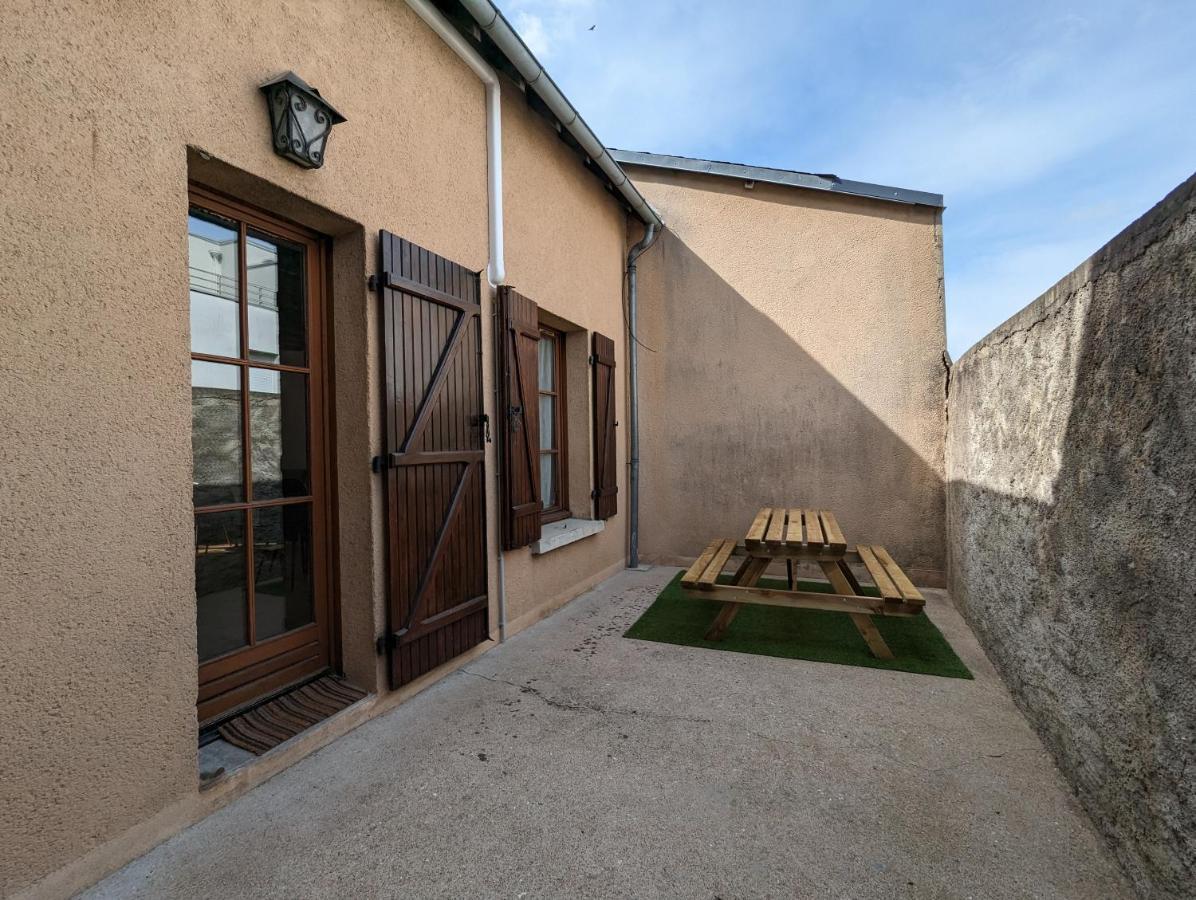 La Petite Chaume Villa Châteauroux Exterior photo